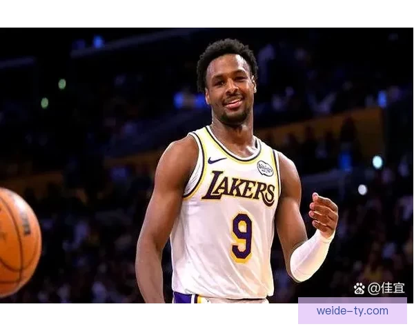 布朗尼26分7助攻6篮板三分表现持续强势 西部第一全胜纪录延续